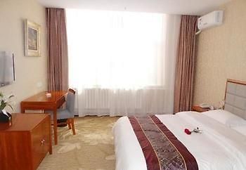 Yuangu Town Business Hotel 青岛 外观 照片